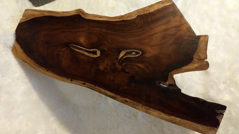 ACCENT & COFFEE TABLES